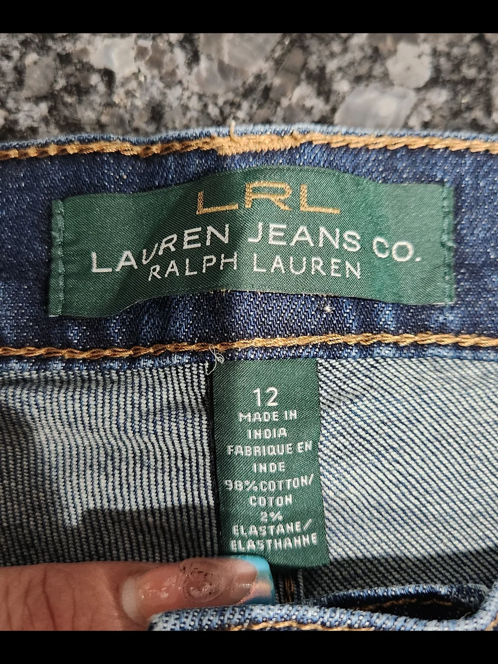 Lauren Ralph Lauren Women's Dark Blue Denim Cut-Off Jeans Shorts.